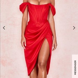 LORETTA
RED SATIN OFF SHOULDER DRESS
